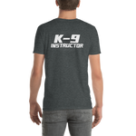 -K-9 INSTRUCTOR SKULL- Kurzarm-Unisex-T-Shirt