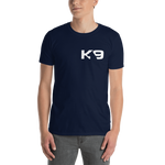 -K9- Kurzärmeliges Unisex-T-Shirt